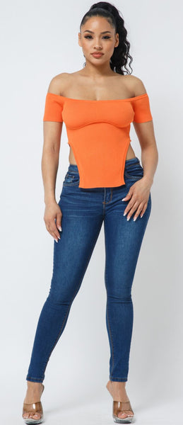 Tyra Side Split Top